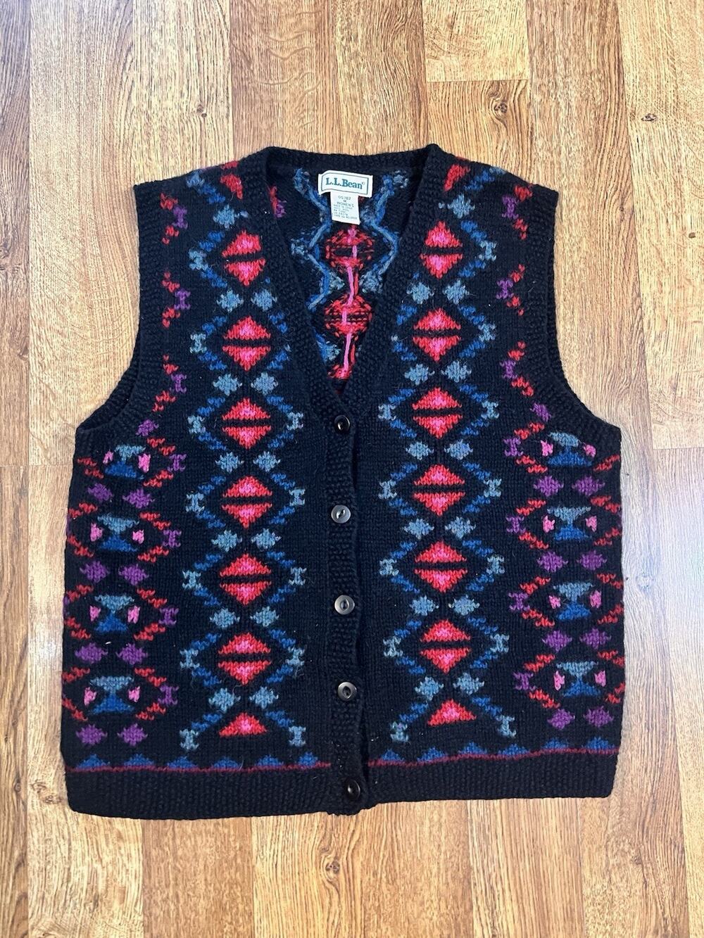 Vintage LL Bean Sweater Vest Womens M 100% Wool Button Up Knit Aztec Chore Barn